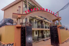 Yobo's Complex Guest House