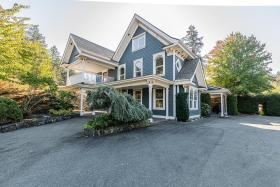 Country Charm on Tod Creek Farm