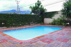 Paradise Palm - Modern luxury one bedroom with pool