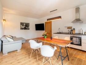 Big apartment in Bad Loipersdorf on a farm near F rstenfeld