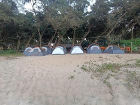Ale beach tent stay