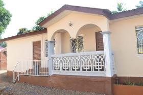 Fully air conditioned 3BED Villa Wifi Hot water