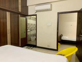Sri Sai Guest House & Travels