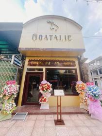 Goatalic Cocktail Bar, Spa & Hotel