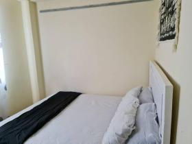 Cosy 1-bedroom Apartment close to Town