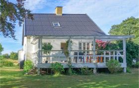 Amazing home in Rnne with 3 Bedrooms and WiFi