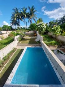 Raichak villa pvt swimming pool