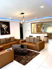 Clintoncourt apartment