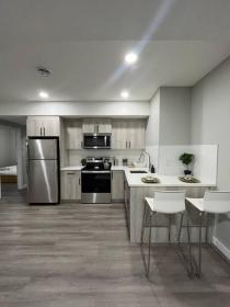 Two Bedroom Suite In West Ed