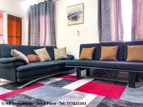 Dakar , studio meublé cosy chic en pleine ville.