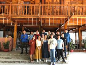 Du Già Lô Lô Homestay