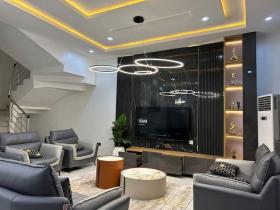 Rose & Michelle Luxury Apartment