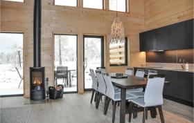 Amazing home in Slen with Sauna and 4 Bedrooms