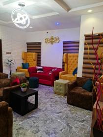 Amazing 6 BR House with High speed WiFi and Swimming pool