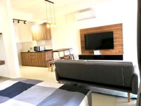 L B&B MBR Studio L23