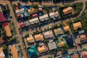 Gorgeous 1BR House with a Lovely Pergola Comm 19