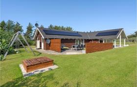 Awesome home in Lkken with 5 Bedrooms, WiFi and Private swimming pool