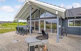 Beautiful home in Sydals with 5 Bedrooms, Sauna and WiFi