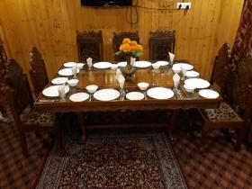 Luxury Maaple Leaf houseboat