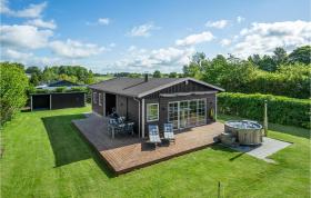 Beautiful home in Kirke Hyllinge w/ WiFi and 2 Bedrooms