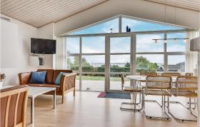 Awesome home in Faaborg w/ Sauna and 3 Bedrooms