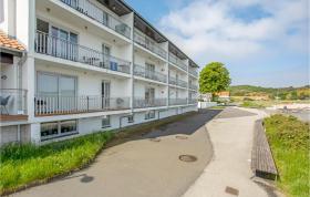 Beautiful apartment in Allinge with WiFi and 2 Bedrooms