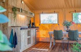 Amazing caravan in Markelo with WiFi and 3 Bedrooms