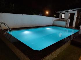 Calangute beach rocks