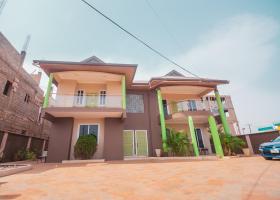 Lovely 3-bedroom serviced apartment -Lesley Court