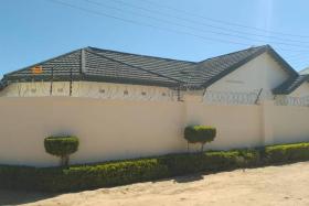 Theo's Self Catering holiday home, Meanwood