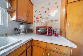 NEW! Retro Retreat in Cuyahoga Falls - Sleeps 10