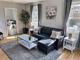 The Speakeasy Villa 1920s Inspired Unique Stay