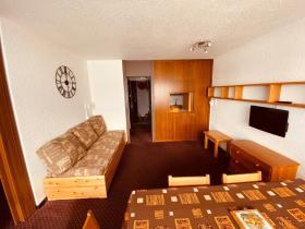 Appartement Les Menuires, 2 pièces, 6 personnes - FR-1-574-8