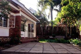 Charming 2 bedroom bungalow