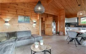 Beautiful caravan in Markelo with WiFi and 3 Bedrooms