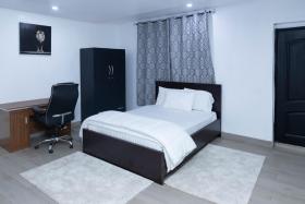 7 BROTHERS APARTMENTS