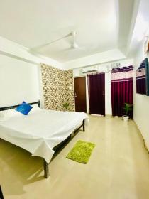 Private AC Room Homestay