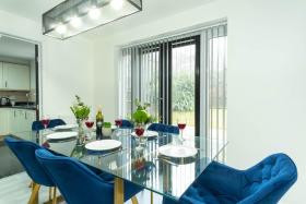 Luxury Executive Home No94