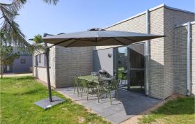 Amazing home in Lembruch-Dmmer See with Sauna, WiFi and Indoor swimming pool