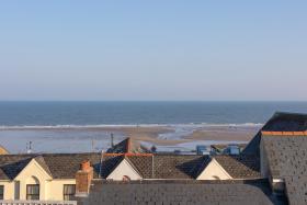 Seaward Apartment - Sea Views Village Centre