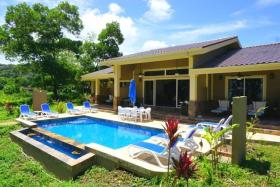 Entire Luxury Oceanfront 4BR/5 Bath Villa with Infinity Pool