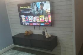 Charming apartment, quiet area, just minutes away from the beach