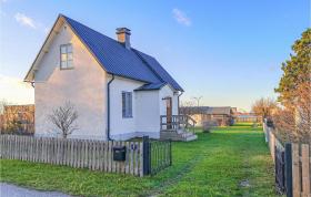 Nice home in Klintehamn with 3 Bedrooms and WiFi