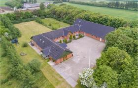 Amazing home in Lkken with 13 Bedrooms, WiFi and Indoor swimming pool