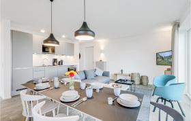 Awesome apartment in Lembruch-Dmmer See with 2 Bedrooms, WiFi and Indoor swimming pool