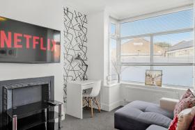 The Wharf - Company & Family Stays