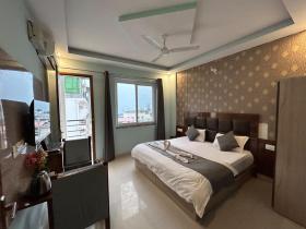 Hotel Kaanha Residency
