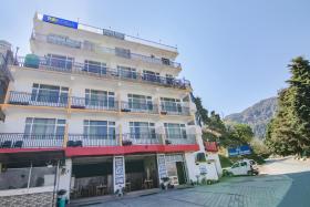 FabHotel Binog Breeze