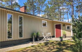 Nice home in Yngsj with 4 Bedrooms and Sauna