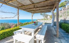 Stunning home in Forio with Jacuzzi, 2 Bedrooms and WiFi